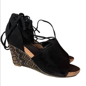 Aerosoles Black suede wedge heel sandals 10